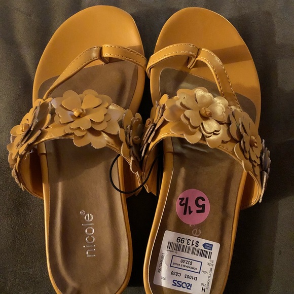 Girls Sandals - Picture 1 of 2